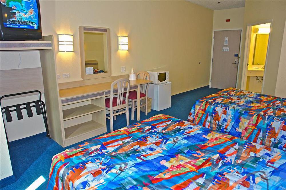 Motel 6 ニューブラウンフェルズ 部屋 写真